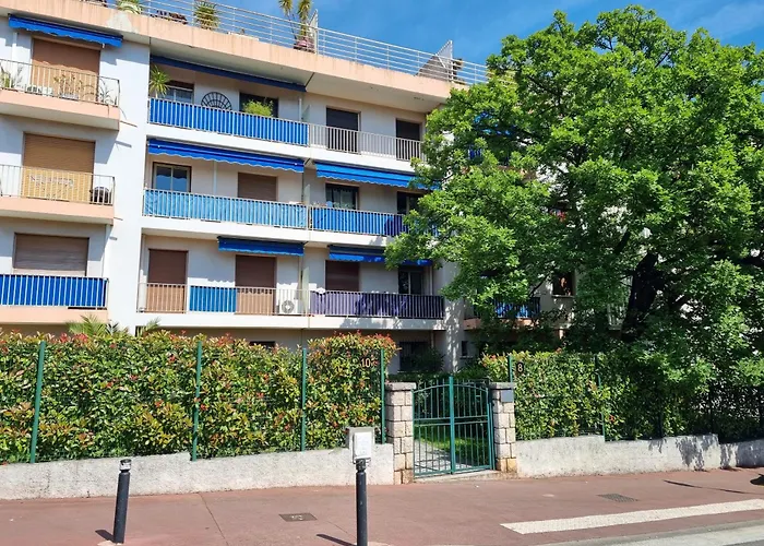 Cannes Studio Air Conditionne Et Bon Wifi